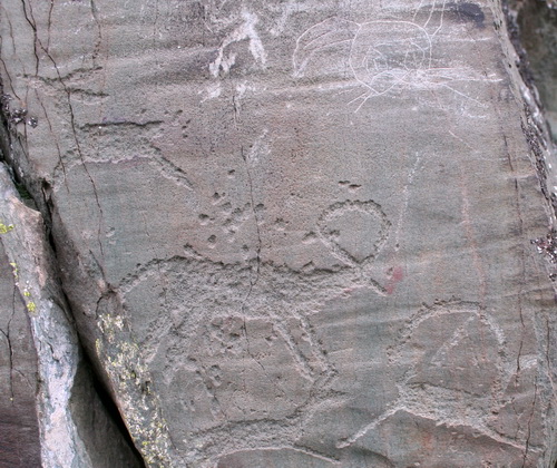 Нарисовать зайчика рядом с древними петроглифами? Без проблем!