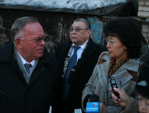 Глава республики Александр Бердников интересуется мнением интеллигенции о целесообразности возвращения мумии в Горно-Алтайск