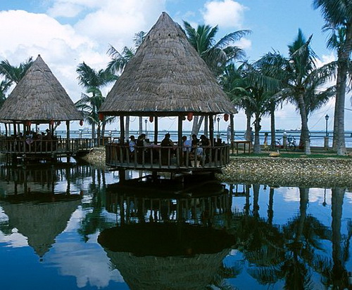 Близость к морю делает район Гуанси привлекательным для туристов