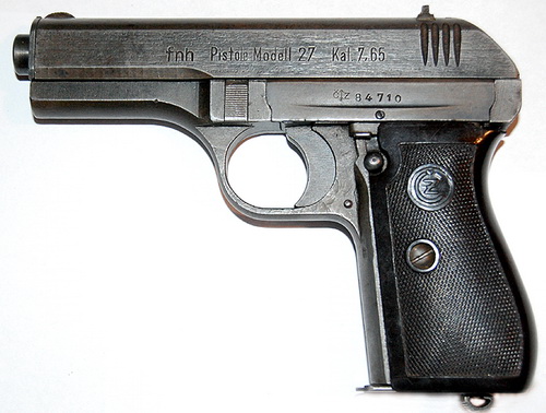Пистолет ČZ-27 времен Второй Мировой войны (фото Gunboards.com)