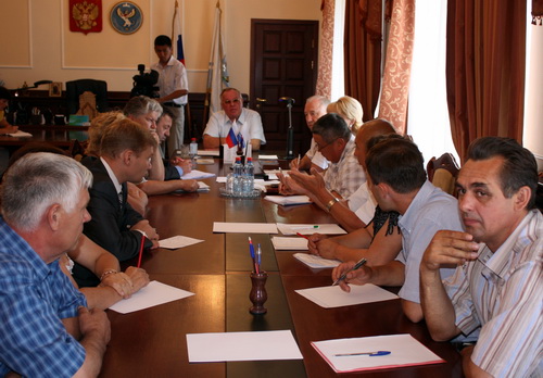 Встреча «Магистрали» вс руководством республики: каждый остался при своем