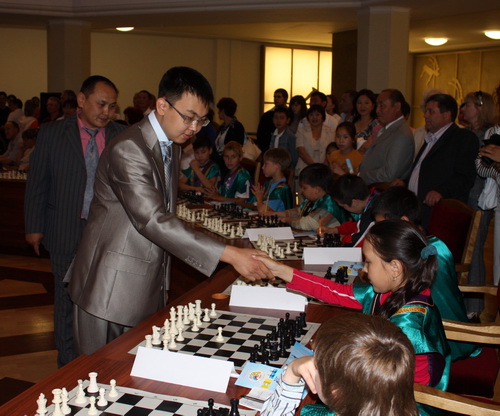 Затем в бой вступил гроссмейстер