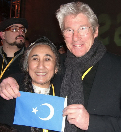 Ребия Кадер, Ричард Гир и флаг Восточного Туркестана