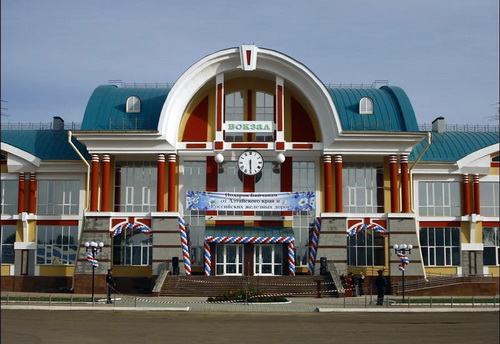 Новое здание железнодорожного вокзала в Бийске