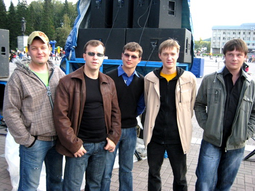 Слева направо: Алексей Параев, Павел Басаргин, Даниил Мизонов, Владимир Косолапов, Сергей Николаев