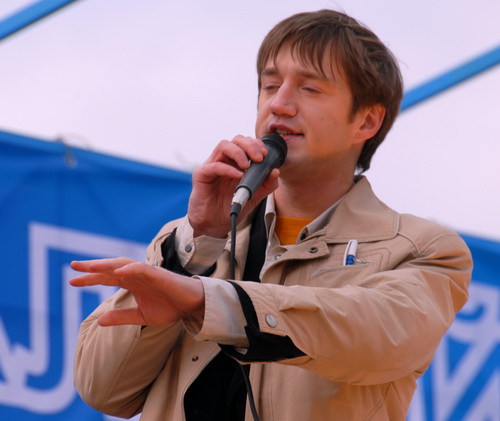 Снейка попросили сочинить гимн Усть-Коксы