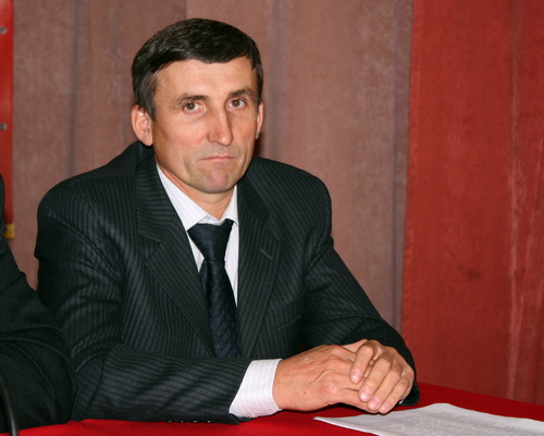 В соответствии с этими пожеланиями Александр Груздев возглавил сторонников Миронова в Горном Алтае В соответствии с этими пожеланиями Александр Груздев возглавил сторонников Миронова в Горном Алтае