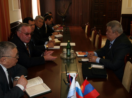 В правительстве республики состоялась встреча с генконсулом Монголии в Туве