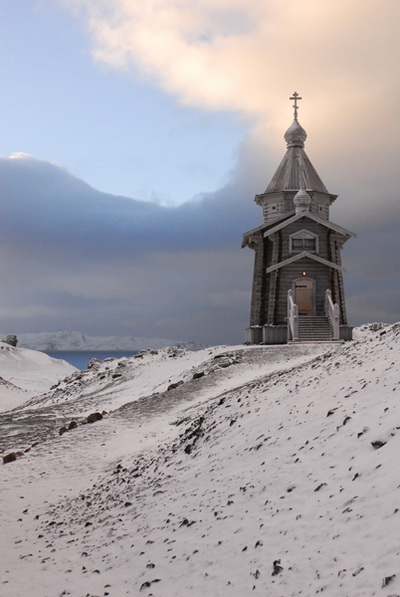 Уже пять лет стоит храм в Антарктиде