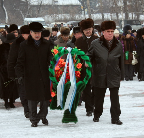 Возложение венков Возложение венков