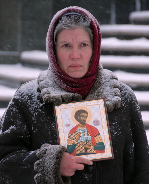 Православные провели молитвенное стояние против адвентистов