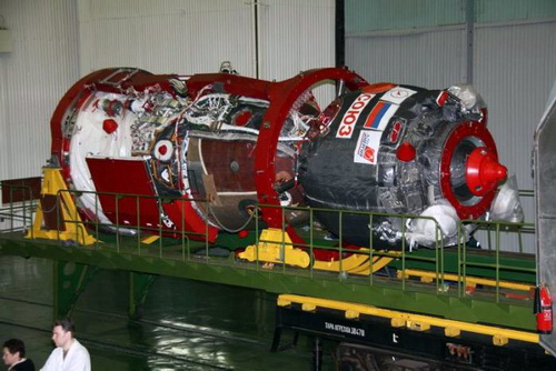 Транспортный пилотируемый корабль «Союз ТМА-18» Транспортный пилотируемый корабль «Союз ТМА-18»