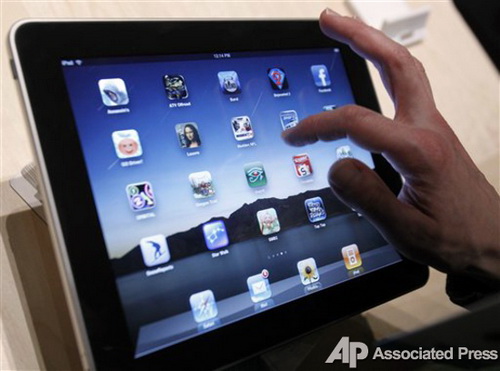 Директор Apple Стив Джобс еще в январе представил iPad