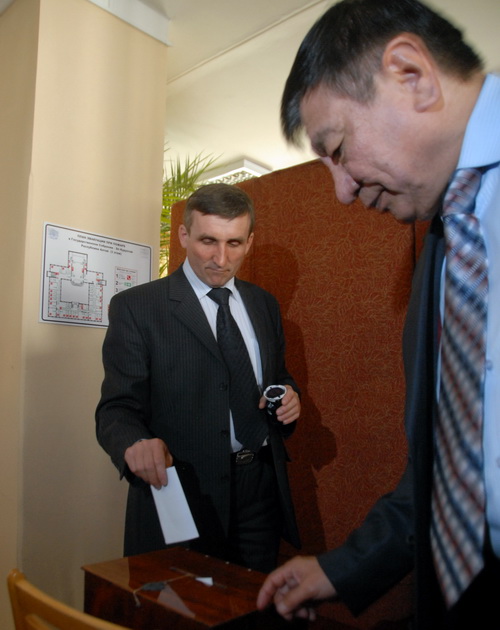 Ауельхан Джаткамбаев помог эсерам и самому себе попасть в Госсобрание Ауельхан Джаткамбаев помог эсерам и самому себе попасть в Госсобрание