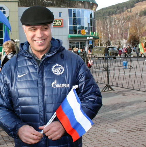 … а вице-премьер Сергей Тевонян – в своей