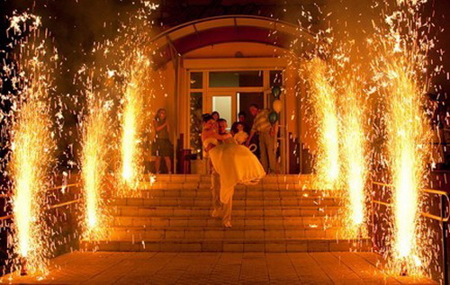 Свадебная дорожка из фонтанов