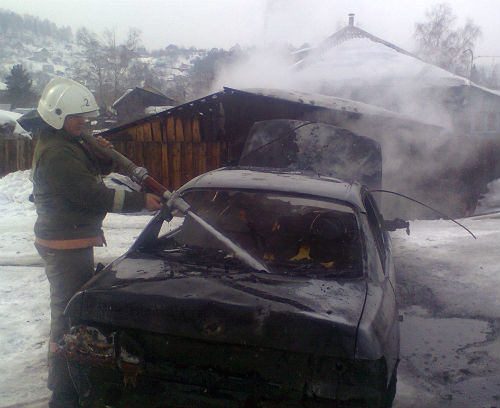 В Горно-Алтайске сгорела Toyota