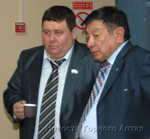 Виктор Безрученков и Ауэльхан Джаткамбаев до недавнего времени были членами одной партии