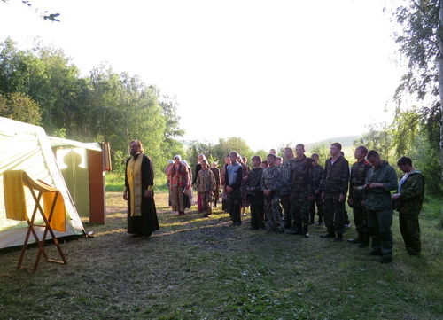 В Майминском районе прошли летние православные военно-патриотические сборы «Катунский рубеж»
