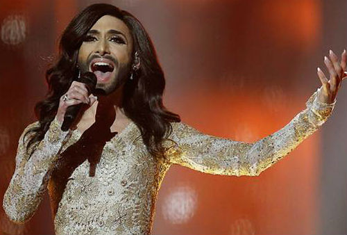 «Евровидение» выиграл трансвестит из Австрии