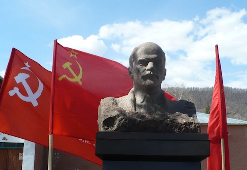 В Черном Ануе открыли памятник Ленину