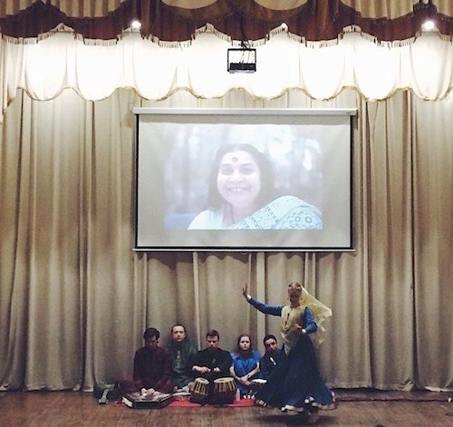 Сахаджа-йога в медколледже