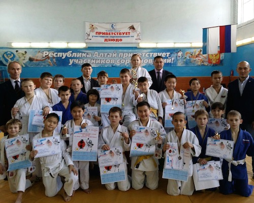 В Горно-Алтайске прошли соревнования по дзюдо