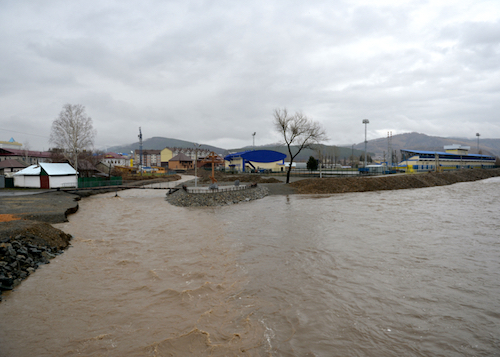 Из-за обильных осадков в реках начал подниматься уровень воды