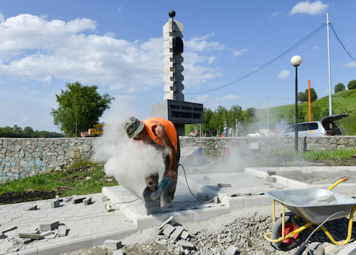 Въезд в Республику Алтай облагораживают в преддверии Эл Ойына