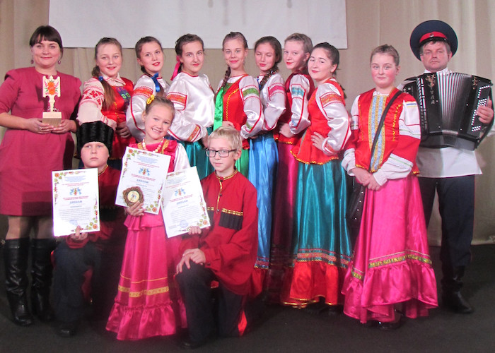 Майминский ансамбль «Любо» успешно выступил на фестивале «Сибирские беседы»