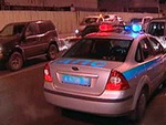 Озлобленный пьяный милиционер несколько раз протаранил машину жителя Уймонской долины