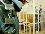 Более 6 лет проведет в колонии женщина за убийство мужа