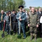 В закладке аллеи приняли участие многие высокопоставленные чиновники