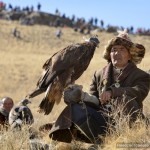 В урочище Жалгыз-Тобе прошел фестиваль беркутиной охоты