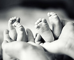 40 двойняшек и две тройни родились в перинатальном центре с начала года