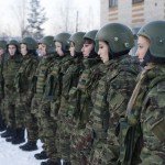 Принцессы сменили шпильки на берцы и поработали в спецназе