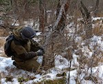 В «Сайлюгеме» у браконьера изъяли ружье, капкан и более полусотни петель (фото)