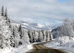 На Семинском перевале перевернулся китайский грузовик