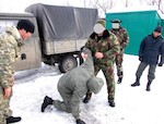 Спецназовцы научили госинспекторов «заворачивать ласты» браконьерам (фото)