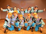 Путин и Берлускони посмотрели концерт ансамбля «Урсул»