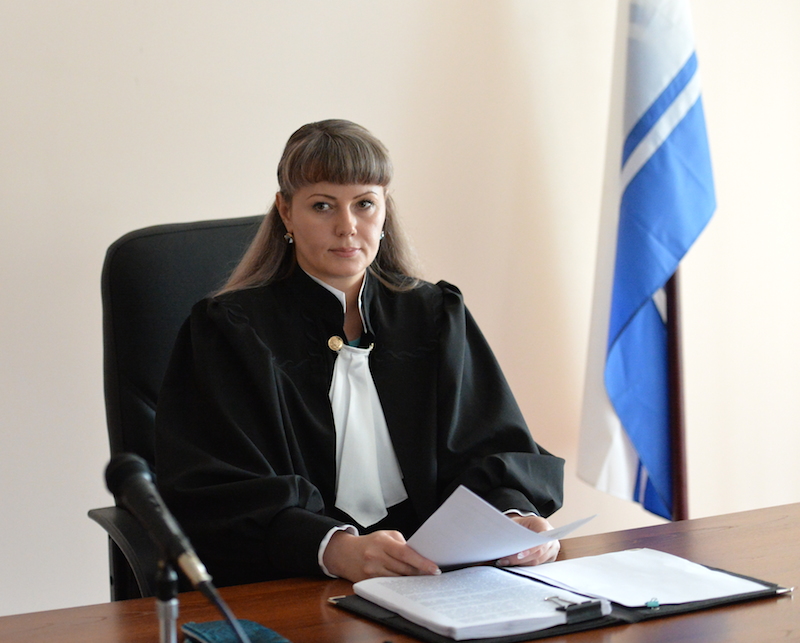 Сайт горно алтайского суда. Судья Беспалова Горно Алтайск.