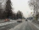 Дождь в конце ноября: Водителей и пешеходов призывают быть предельно внимательными