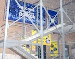 Участники специального рейда по ночным клубам не смогли попасть в «Дождь»