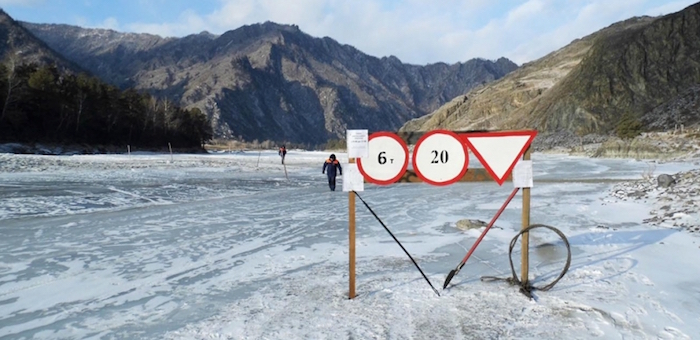 В Республике Алтай действуют четыре ледовые переправы