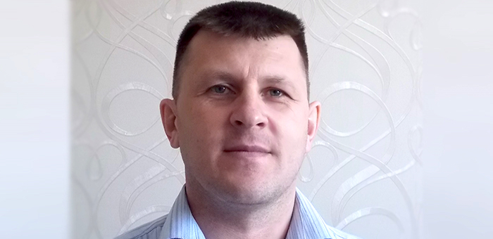 Олега Анохина из Алферово наградили за спасение ребенка
