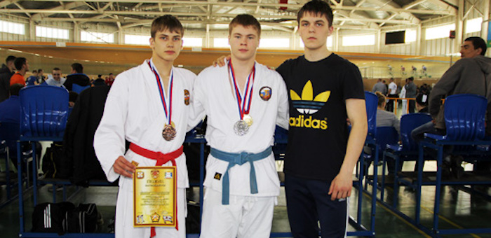 Спортсмены из Горно-Алтайска завоевали медали Первенства России по рукопашному бою