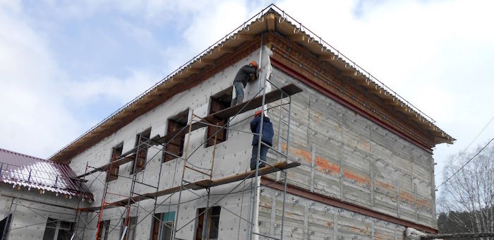 Реконструкцию школы в селе Кебезень завершат в мае
