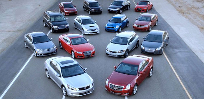 На Алтае не принято уступать дорогу дорогим автомобилям