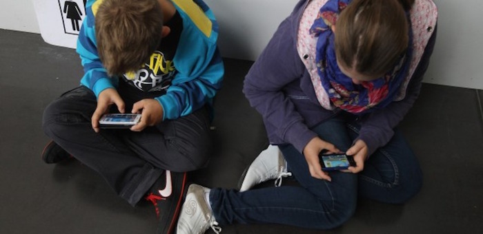 77% подростков не представляют жизнь без смартфона