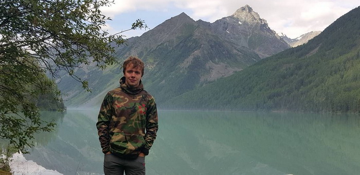 Хоккеист Артемий Панарин отдыхает в Горном Алтае